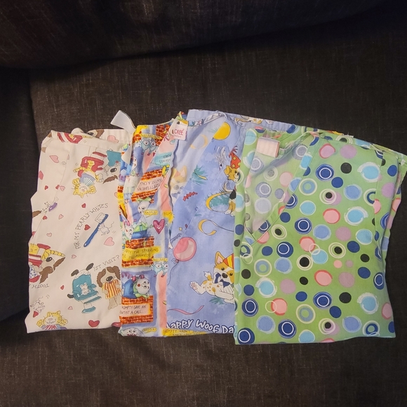 Scrubs - Picture 2 of 3